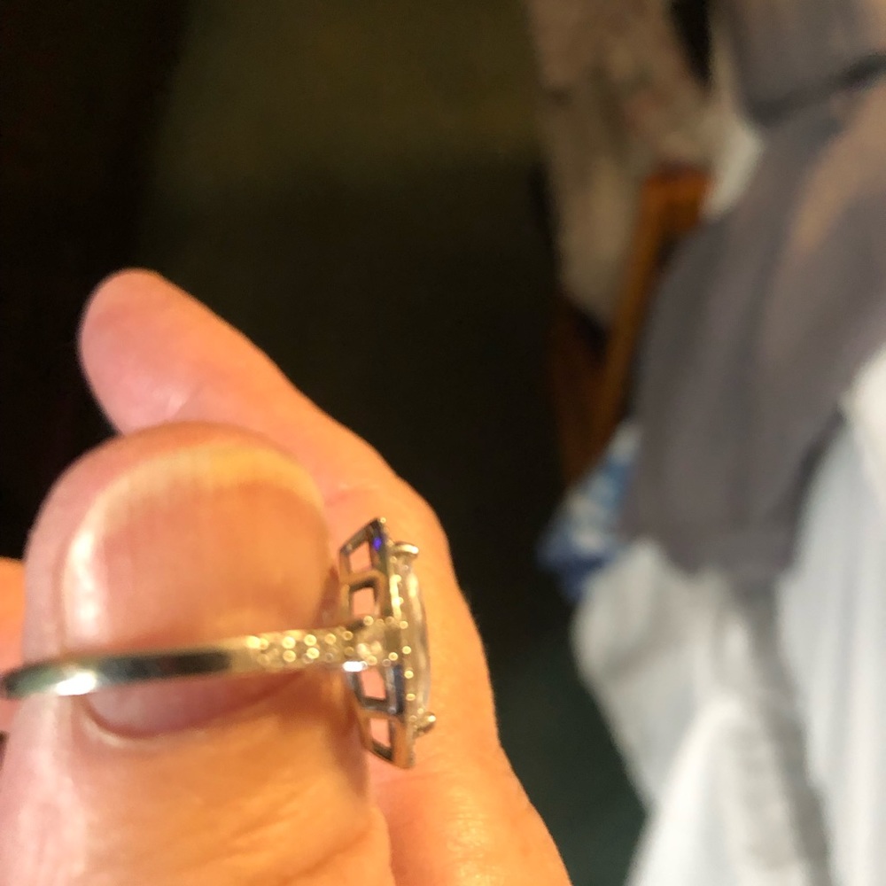 Diamonique 1.85 cttw. Marquise Platinum Plated Halo Ring Sz 10 - Picture 12 of 13